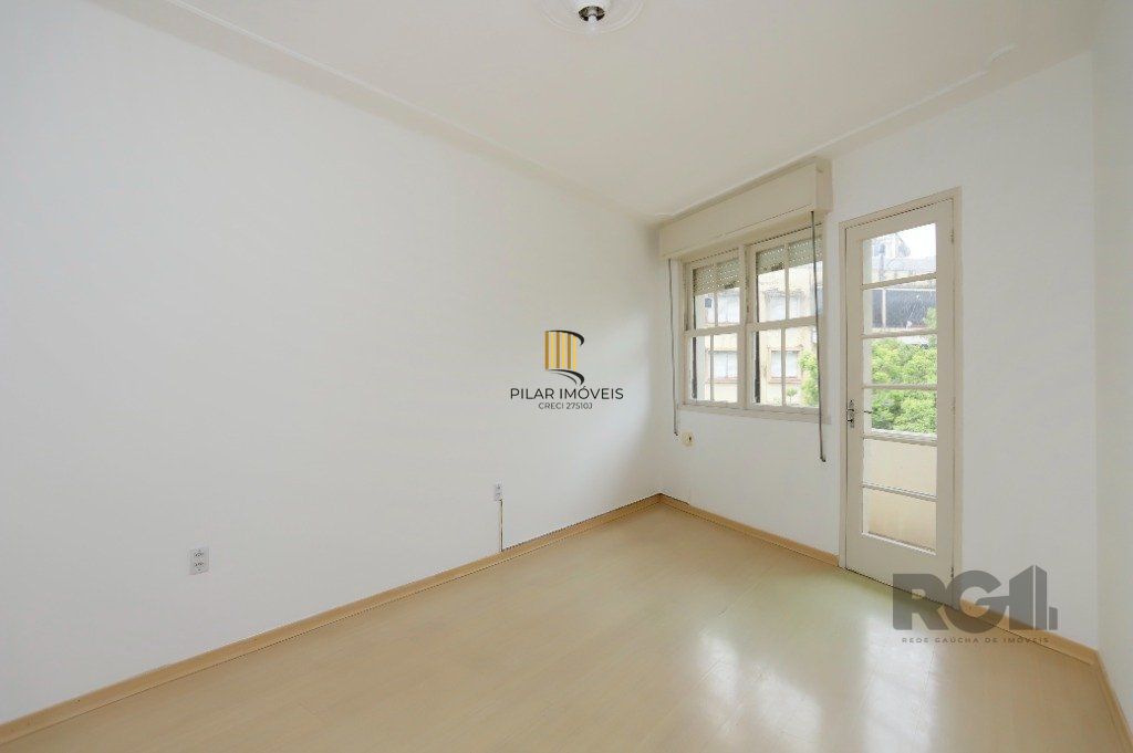 Apartamento 03 dormitórios no Bairro Santana em Porto Alegre.