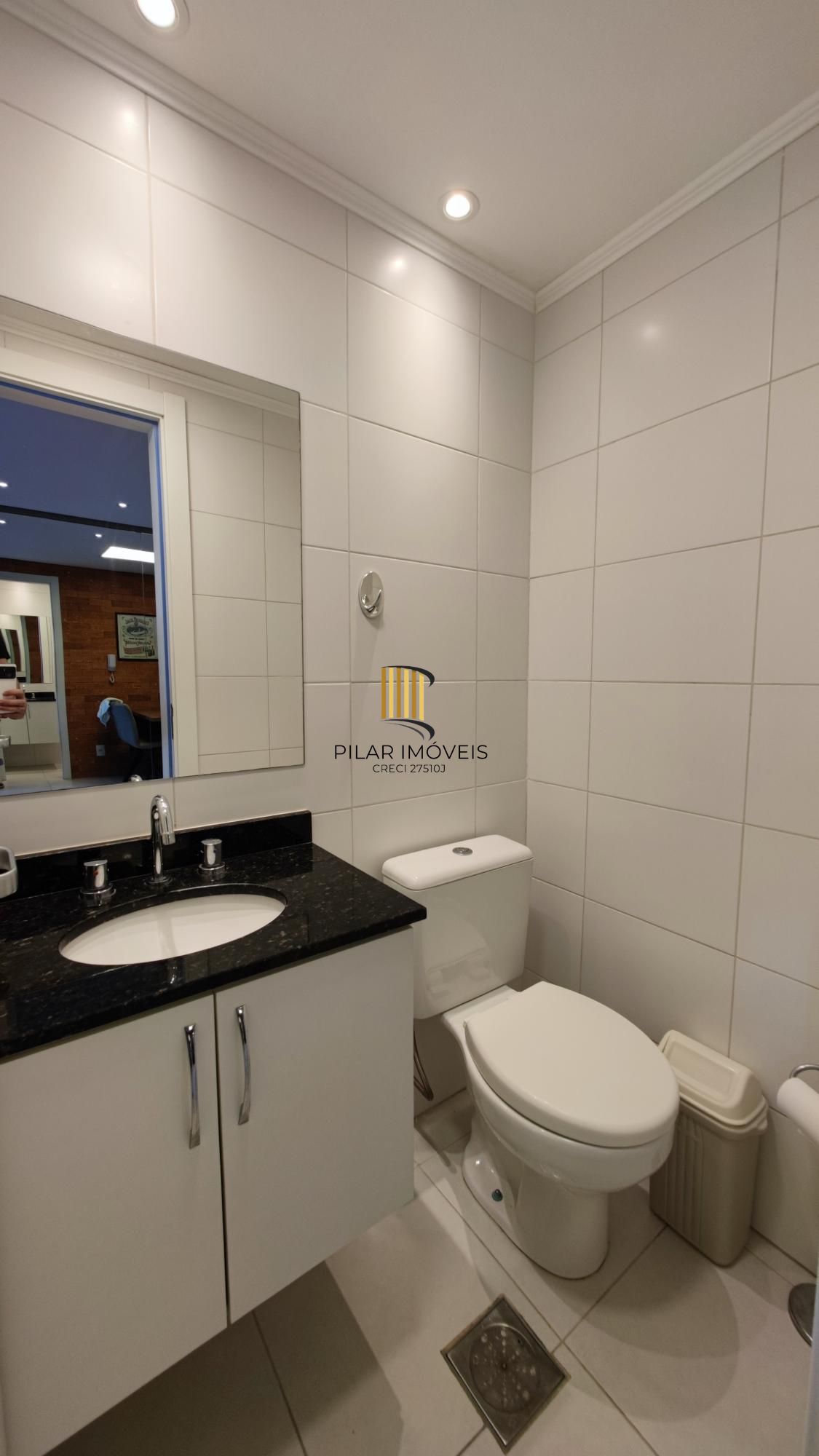 Apartamento  no Centro Histórico de Porto Alegre Mobiliado