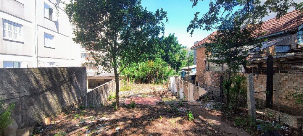 Terreno no Bairro Terezópolis em Porto Alegre