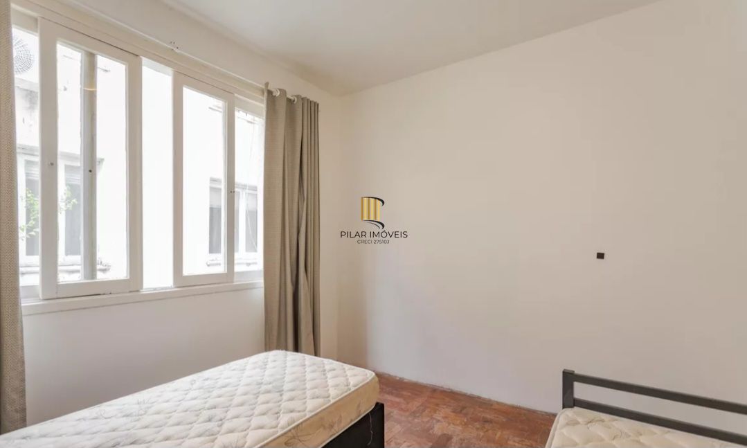 01 Dormitório próximo ao Zaffari Ipiranga