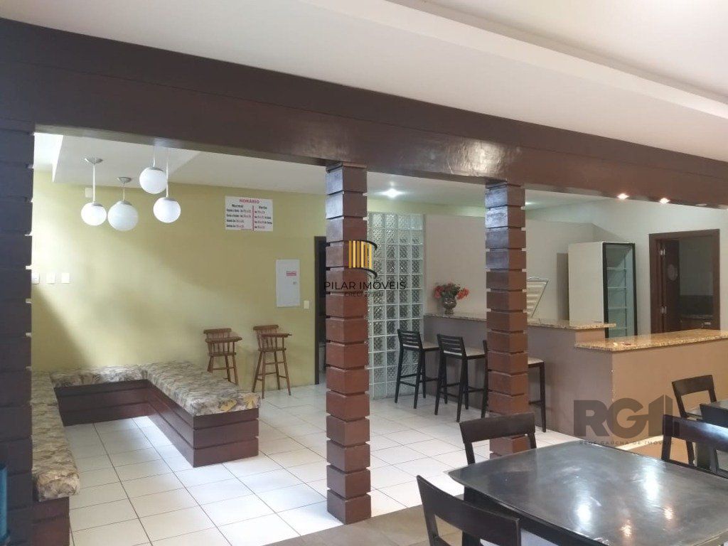Apartamento 01 do. com estacionamento junto ao novo Cestto da Av. Protásio Alves