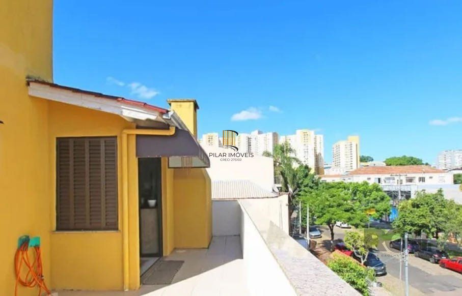 Casa sobrado no Partenon de 5 dormitórios 
