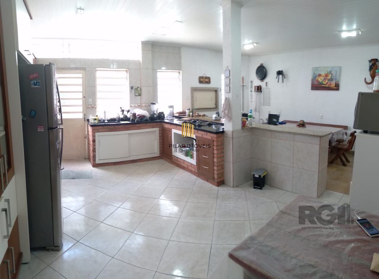 Excelente casa de 70m² com 3 dormitórios no bairro Sarandi. 