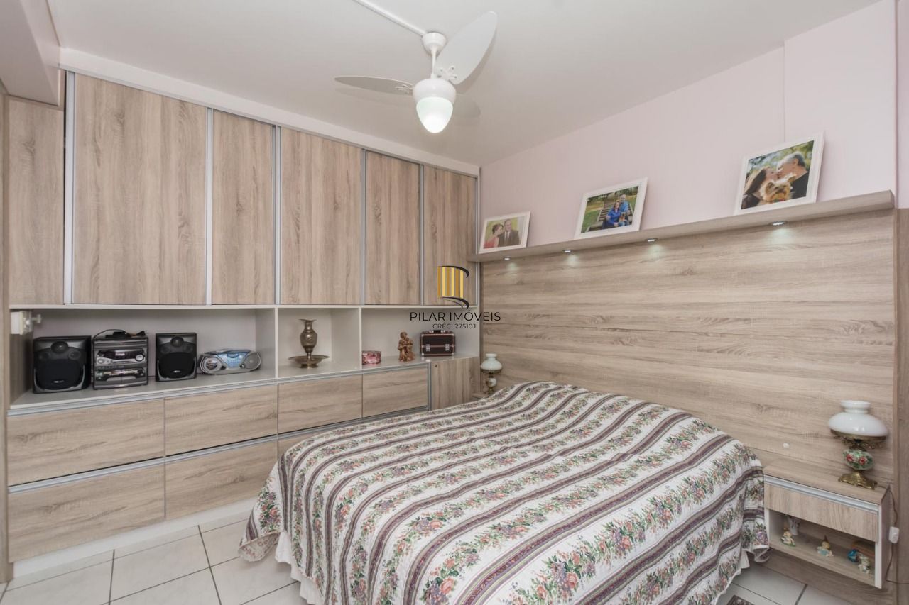 Apartamento semimobiliado com 2 quartos e 2 banheiros no Bairro Floresta