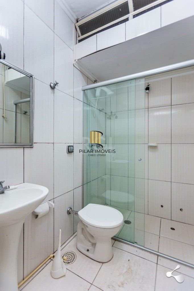 Casa para Venda - 500m², 3 dormitórios, sendo 3 suites, 4 vagas - Vila Ipiranga
