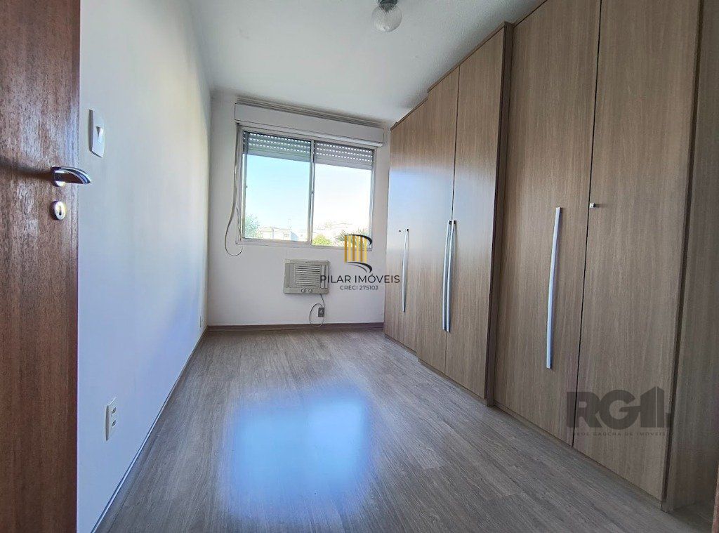 Apartamento 01 do. com estacionamento junto ao novo Cestto da Av. Protásio Alves