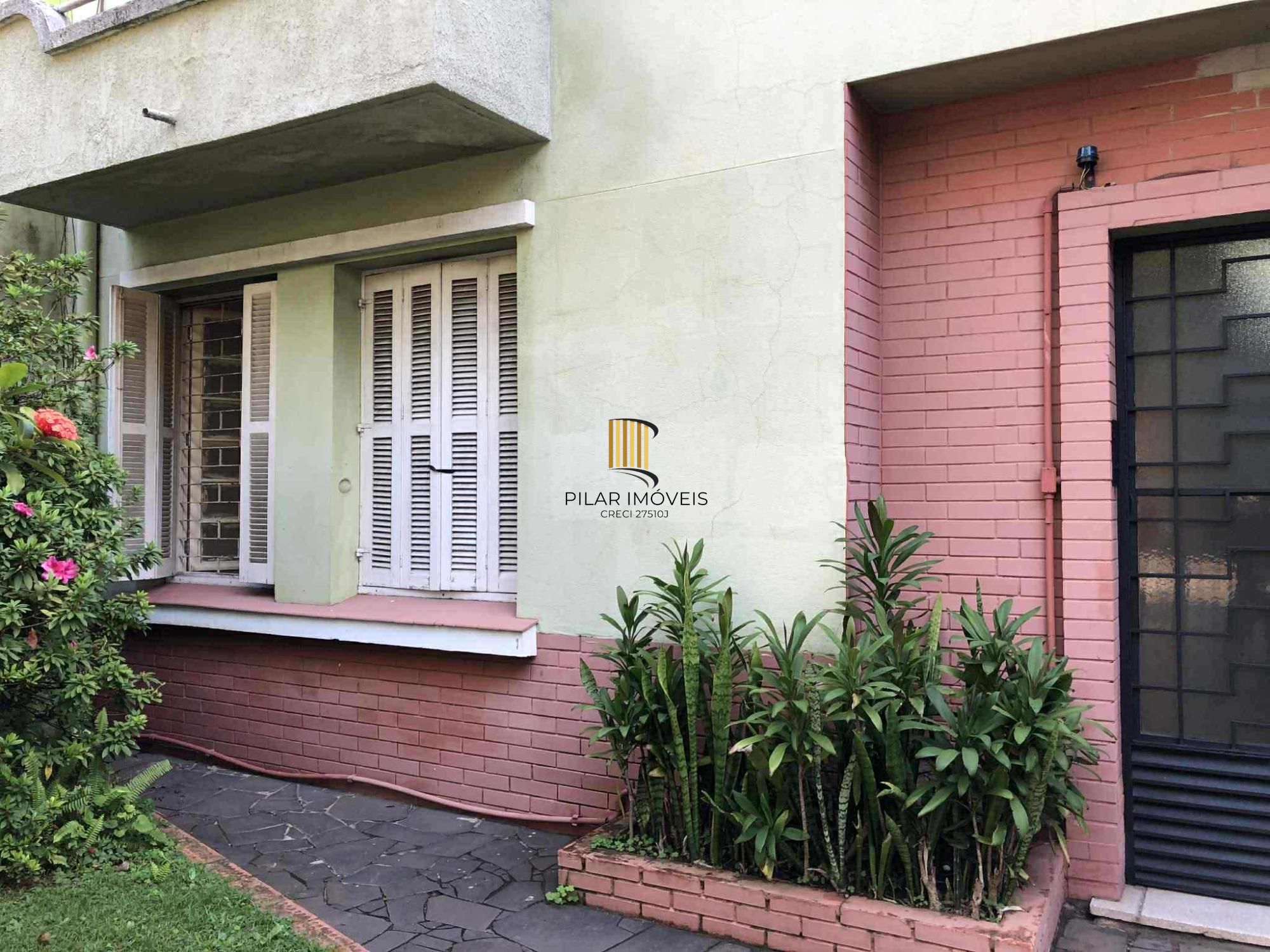 Apartamento de 3 Dormitórios, 111m² Bairro Floresta em Porto Alegre, RS