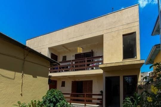Casa 2 dormitórios no bairro Harmonia