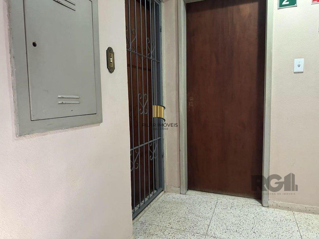 Apartamento 2 dormitórios no bairro Floresta