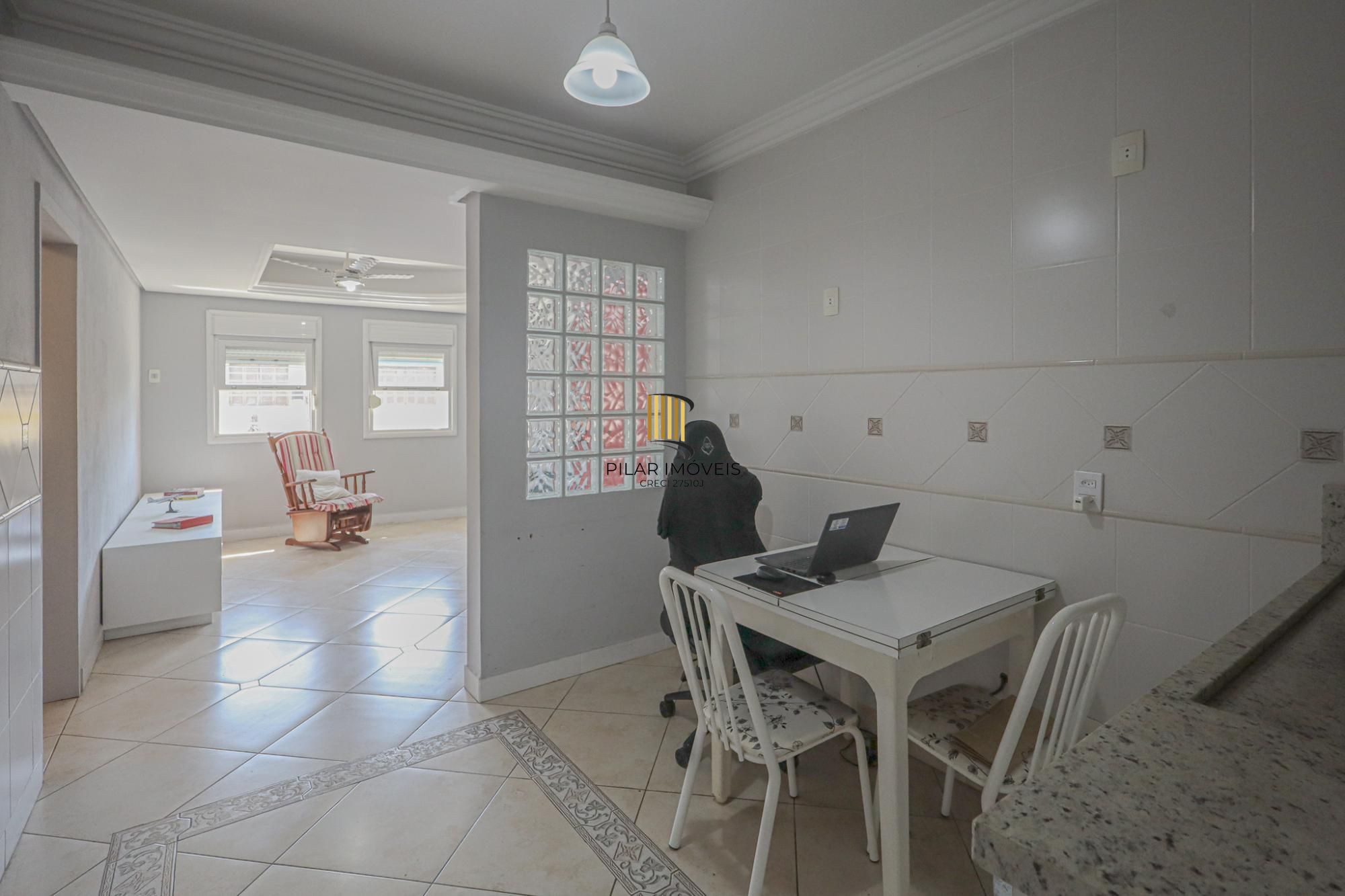 Residência de luxo ! Impecável.. 04 dormitórios , piscina / estuda dação