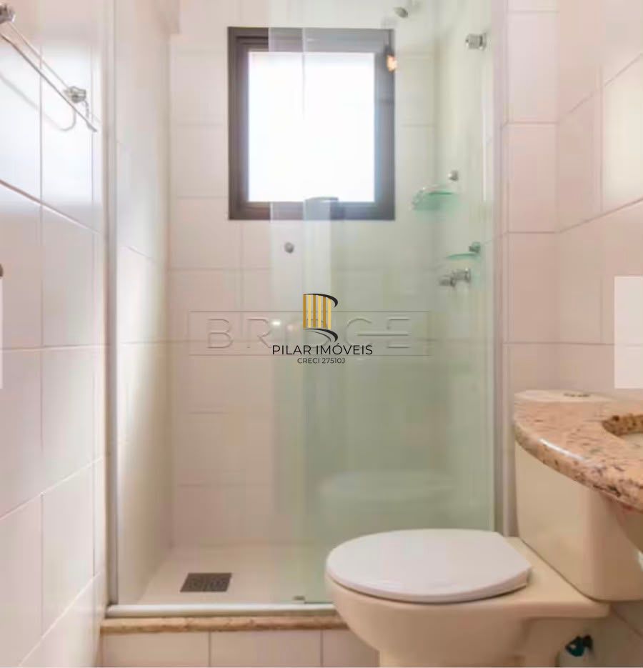 Apartamento semimobiliado no Moinhos de Vento