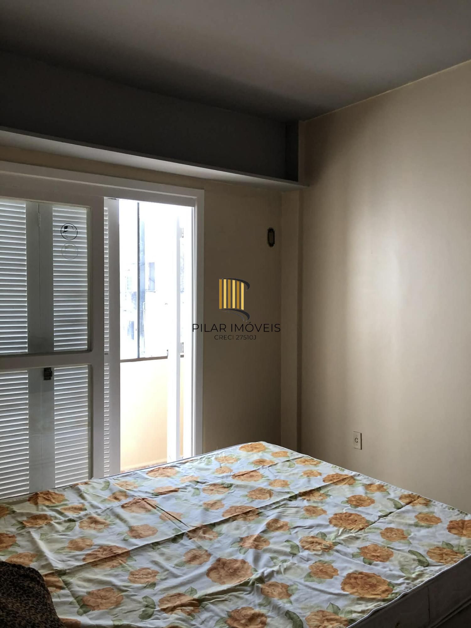 Predio residencial sendo uma cobertura e mais 03 apartamentos