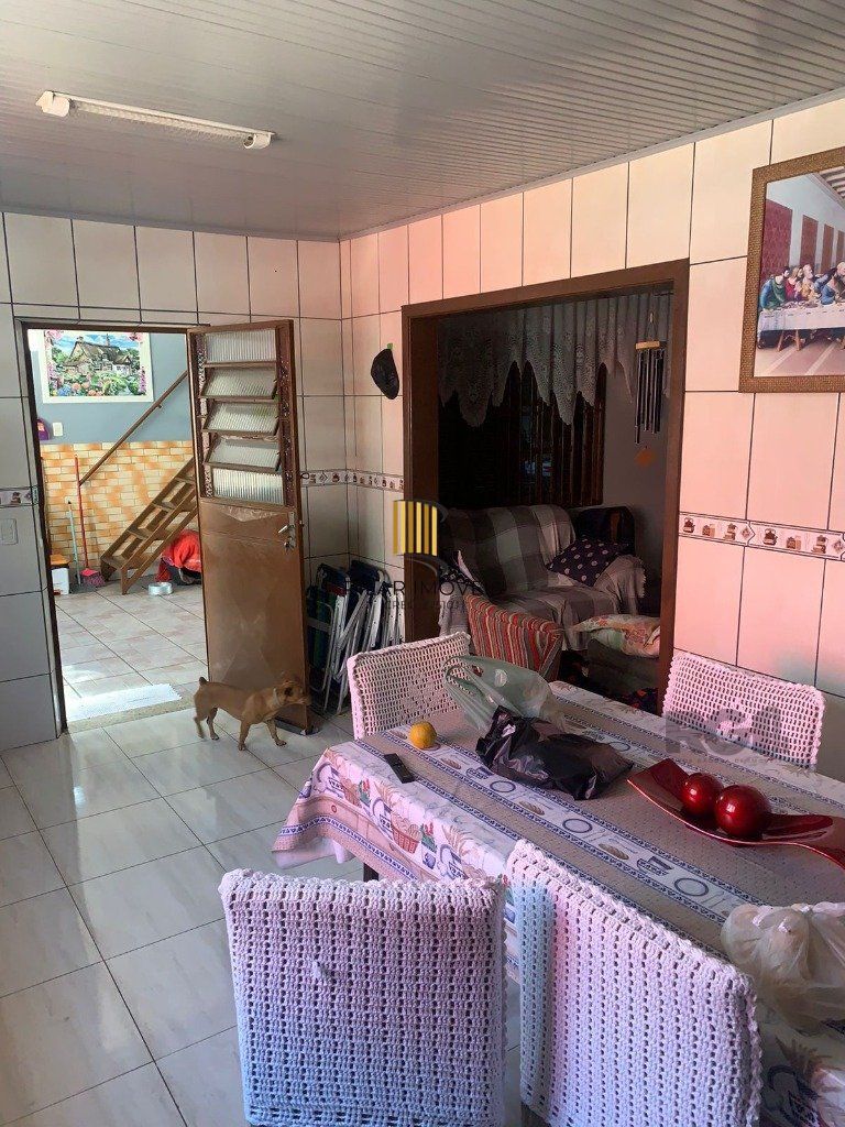 Casa 4 Dormitório(s) Bairro Maringá