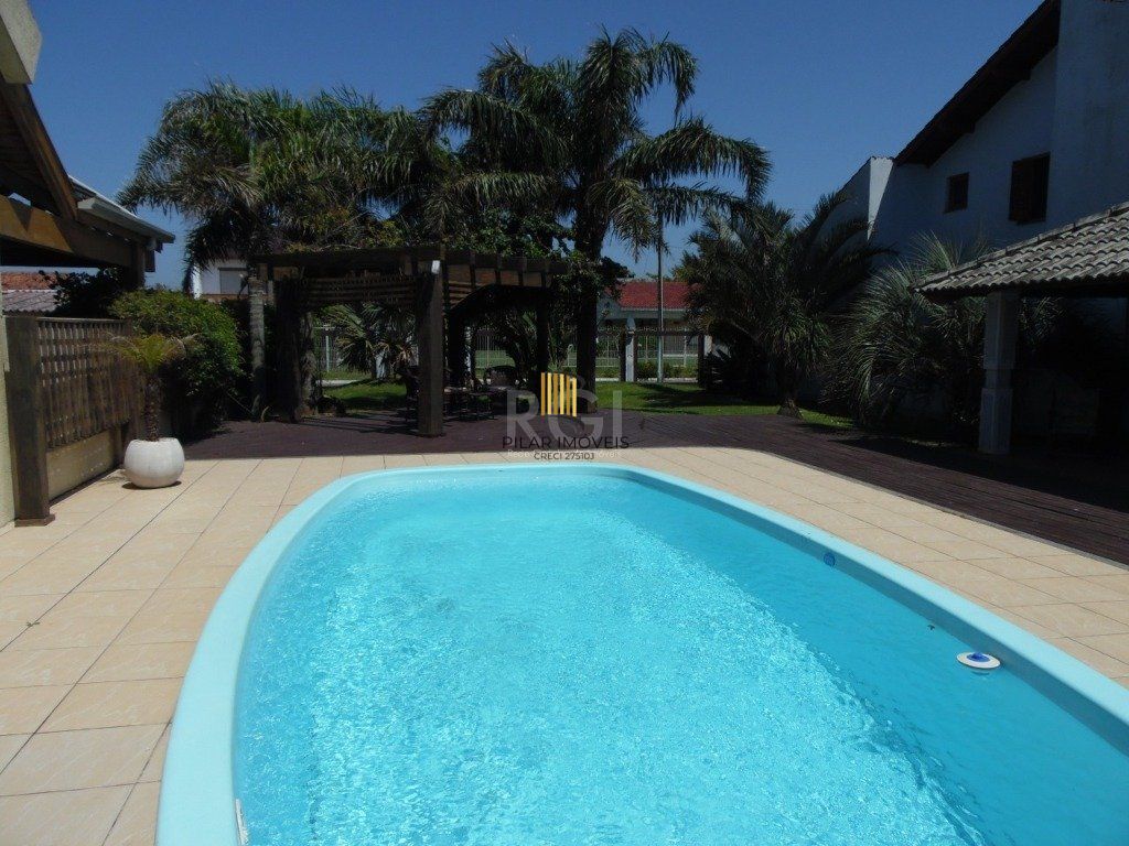 Casa para Venda - 410m², 5 dormitórios, sendo 5 suites, 5 vagas - Centro
