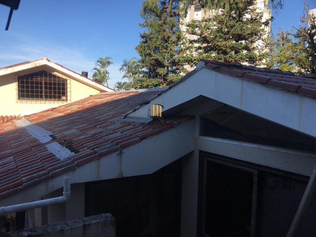 Casa para Venda - 400m², 4 dormitórios, sendo 1 suites, 4 vagas - Jardim Lindóia