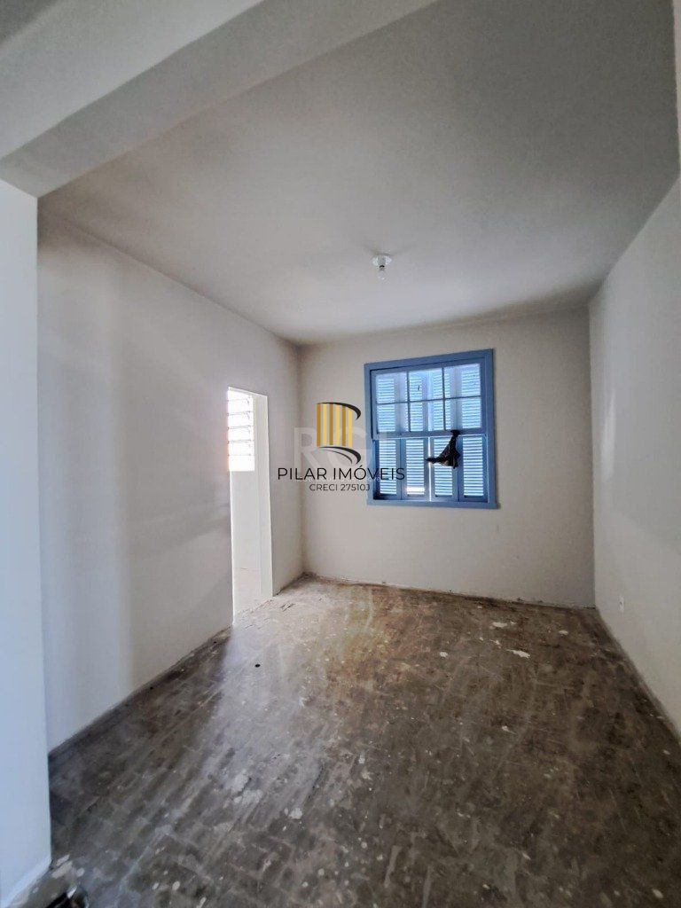 Casa comercial no 4 distrito