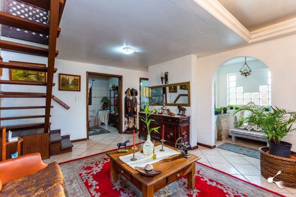 Casa para Venda - 231.27m², 3 dormitórios, sendo 1 suites, 3 vagas - Cristal