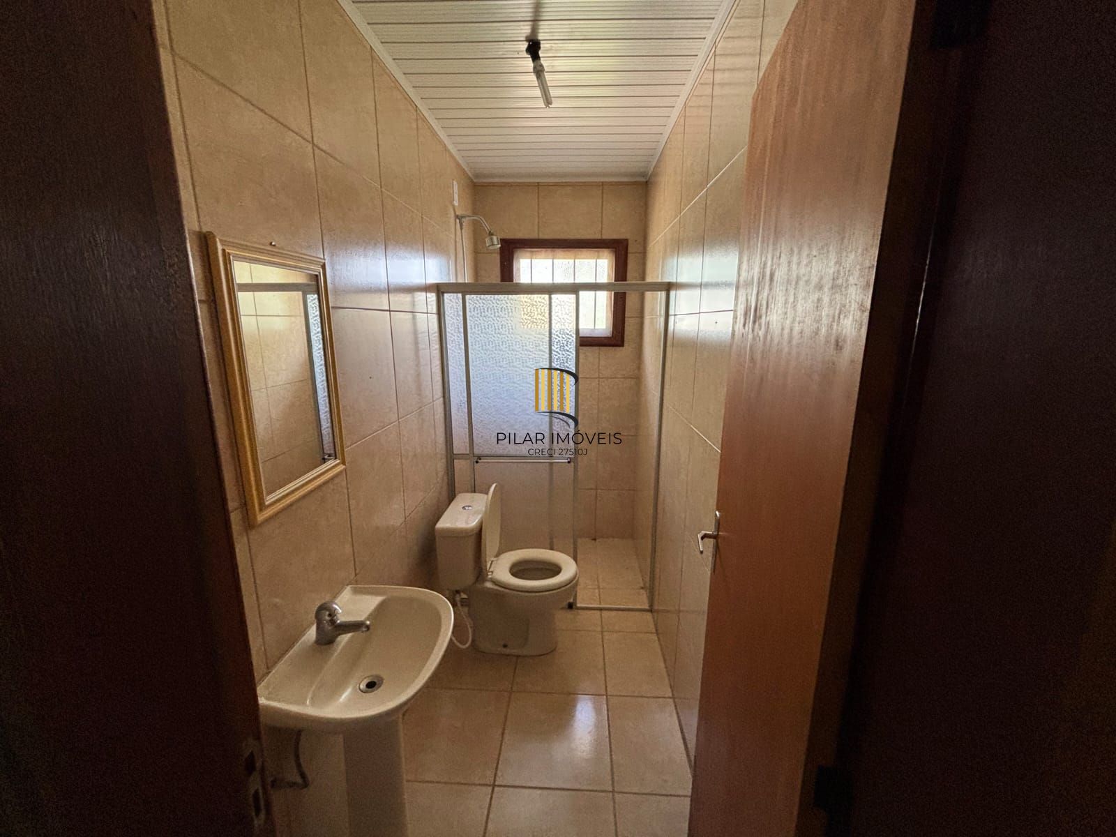 Uma casa em condomínio fechado em Águas claras. Goufe II
