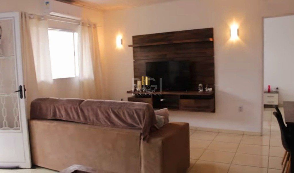 Casa para Venda - 300m², 5 dormitórios, sendo 2 suites, 4 vagas - Bela Vista
