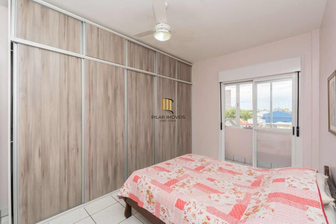 Apartamento semimobiliado com 2 quartos e 2 banheiros no Bairro Floresta