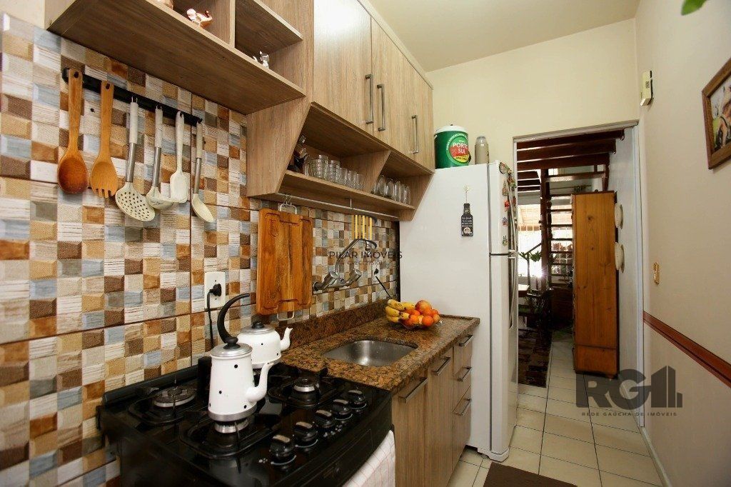 Casa para Venda - 70m², 3 dormitórios, 2 vagas - Jardim Leopoldina