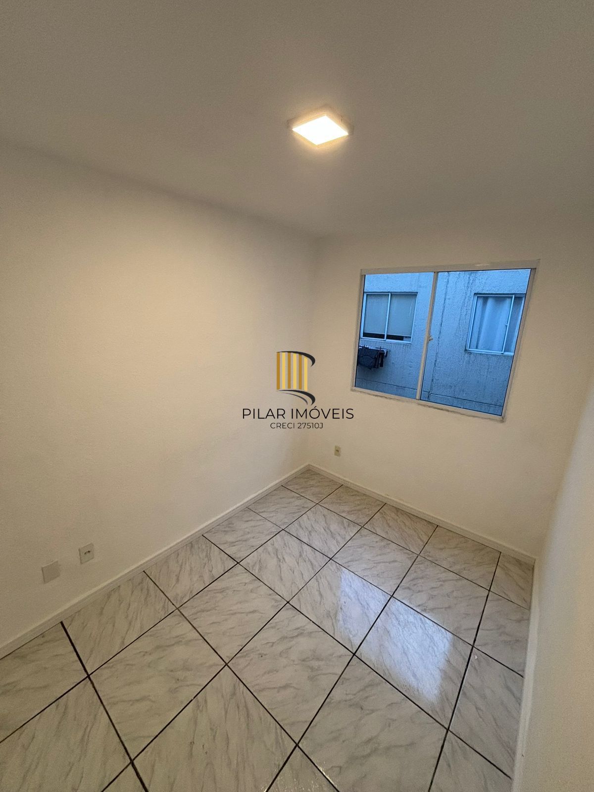 Apartamento 2 dormitórios no bairro Mário Quintana