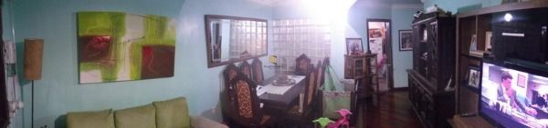 Casa com 03 quartos em terreno de 13:20 x 7501, no bairro Medianeira