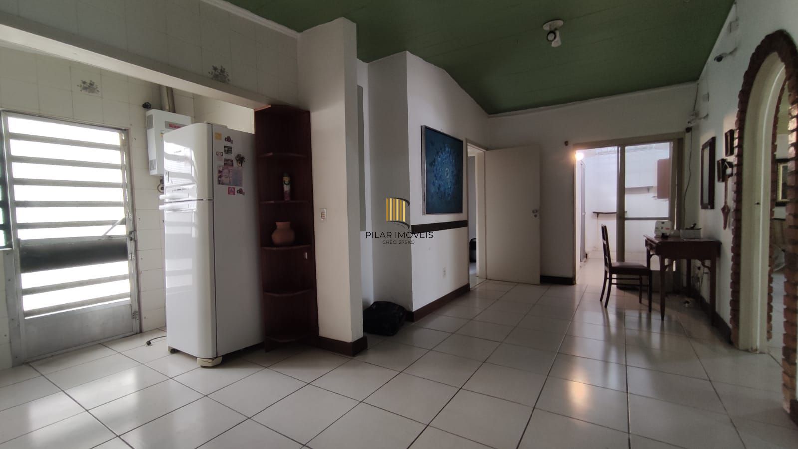 Casa à Venda no Sarandi com 3 Dormitórios, Suíte, 3 vagas Financiamento Bancário