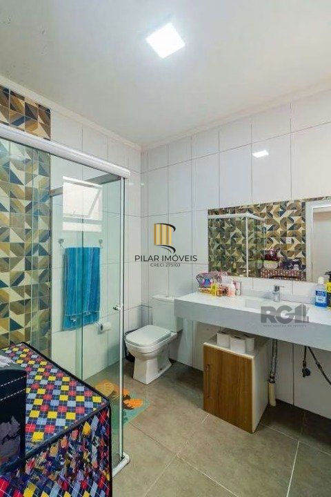 Vendo casa no Bairro Cristo Redentor em Porto Alegre.