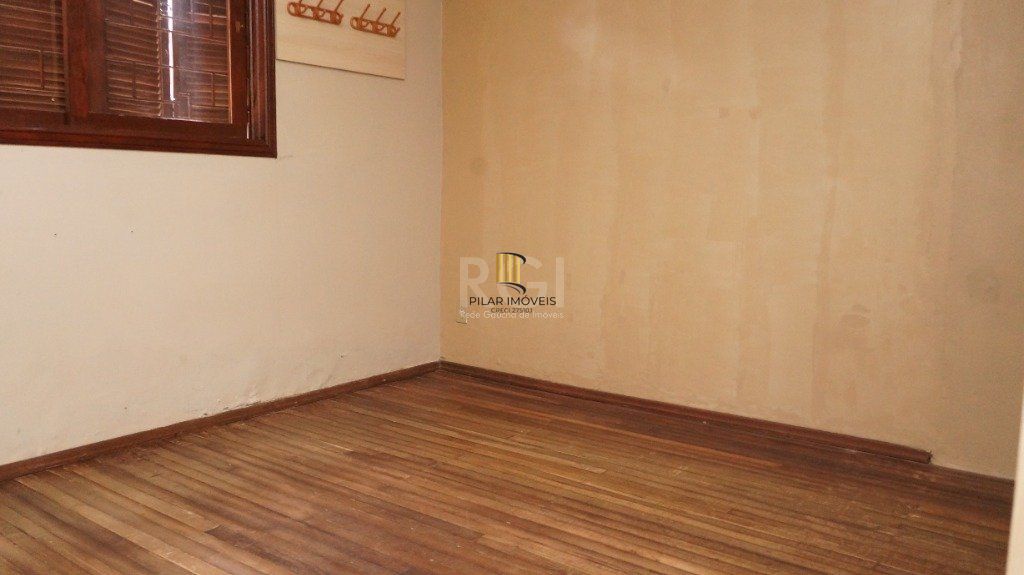 Casa para Venda - 162m², 3 dormitórios, sendo 1 suites, 3 vagas - Agronomia