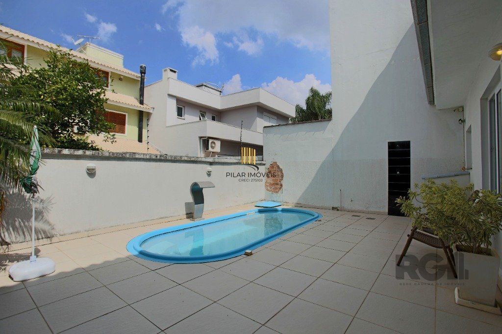 Casa 3 dormitórios no bairro Sarandi