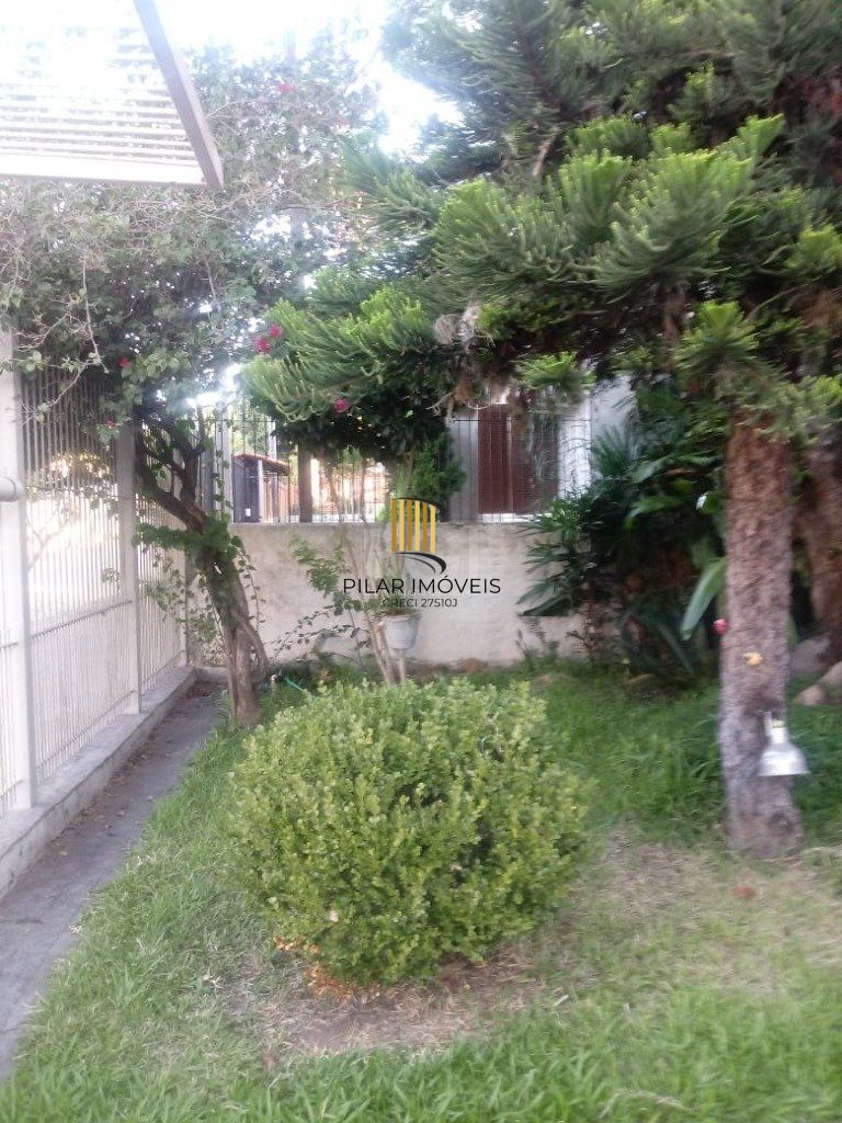 Casa para Venda - 300m², 3 dormitórios, sendo 1 suites, 5 vagas - Jardim Itu