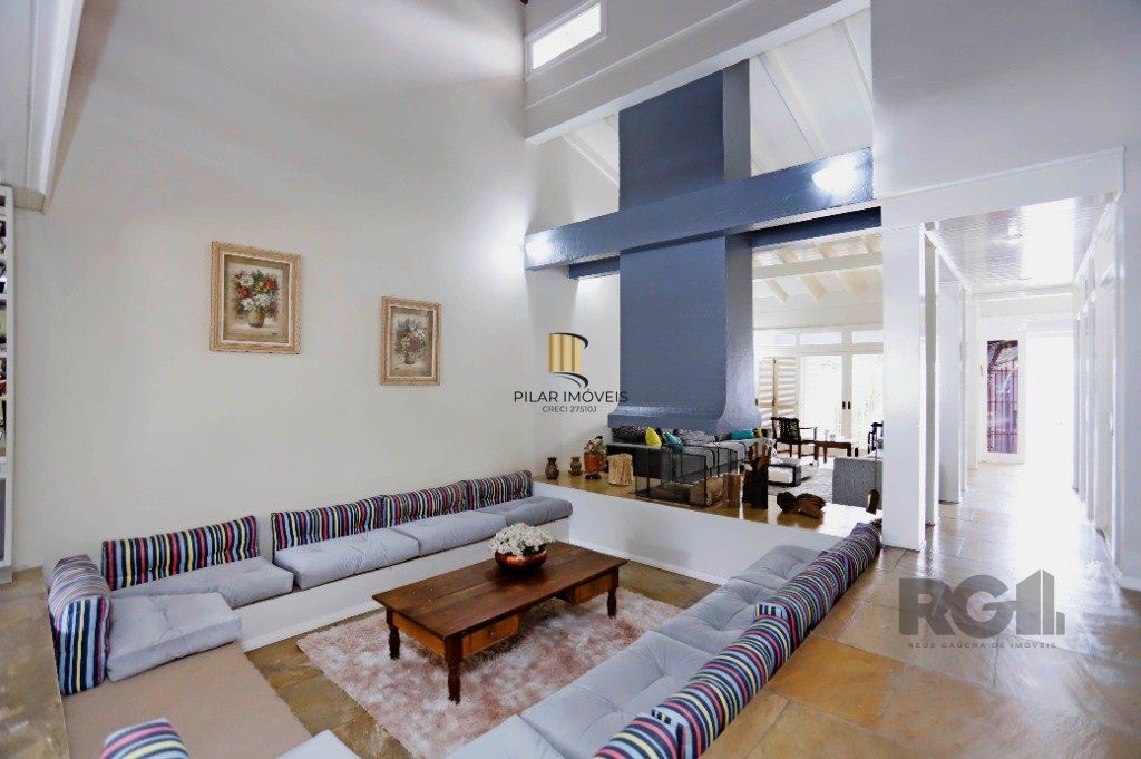 Casa 04 suítes no Bairro Ipanema em Porto Alegre
