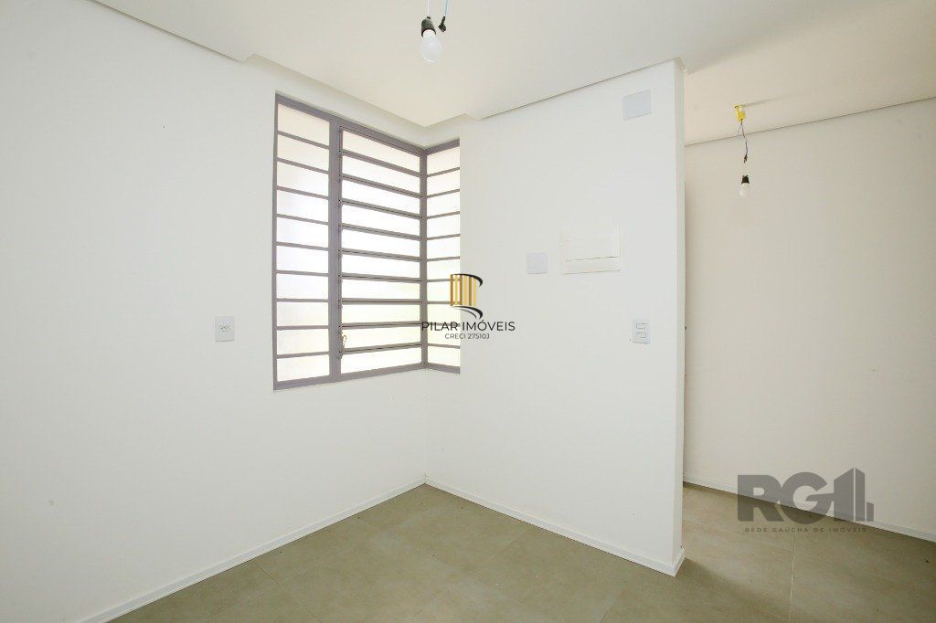 Sobrado 2 dormitórios no bairro Jardim Sabará
