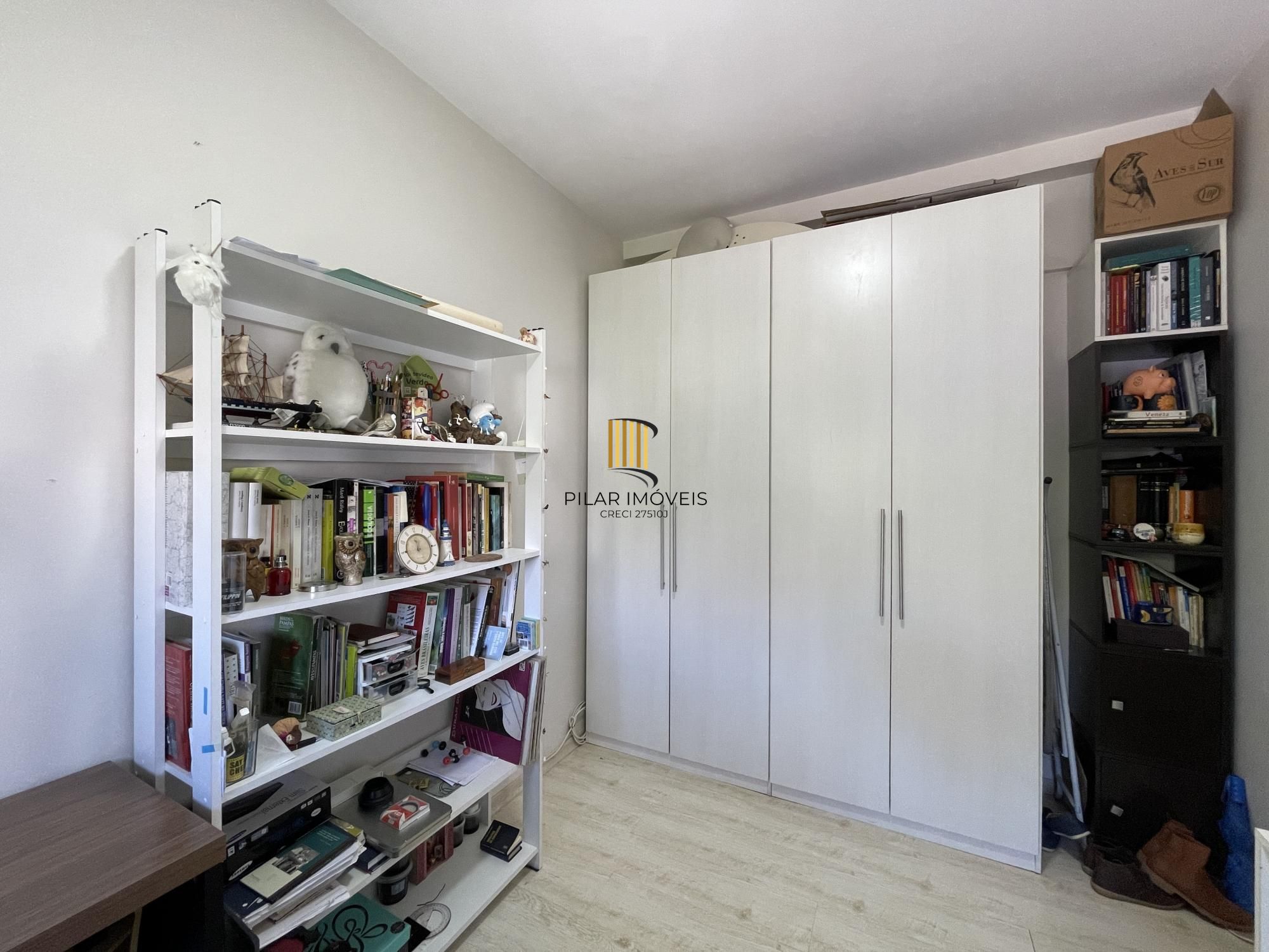 No Moinhos De Vento 02 Dorm. 02 Vagas , Churrasqueira, muito sol e privacidade