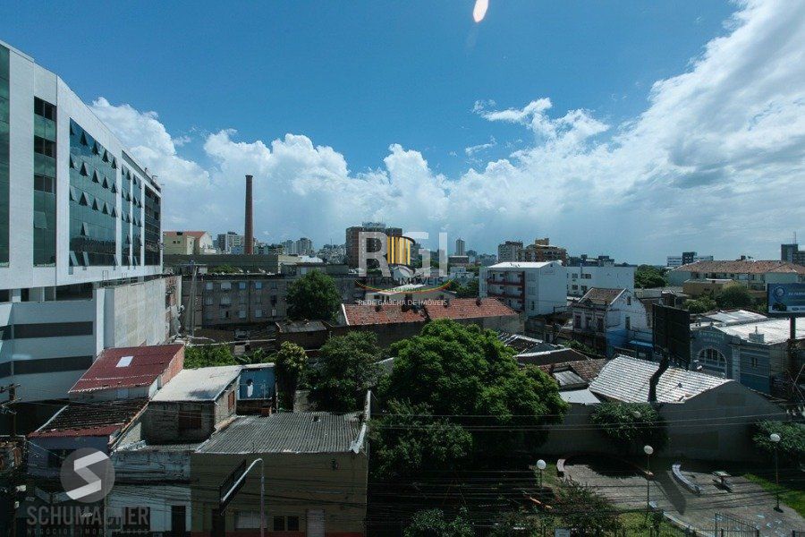 Sala comercial com garagem no DOC na Ramiro Barcelos