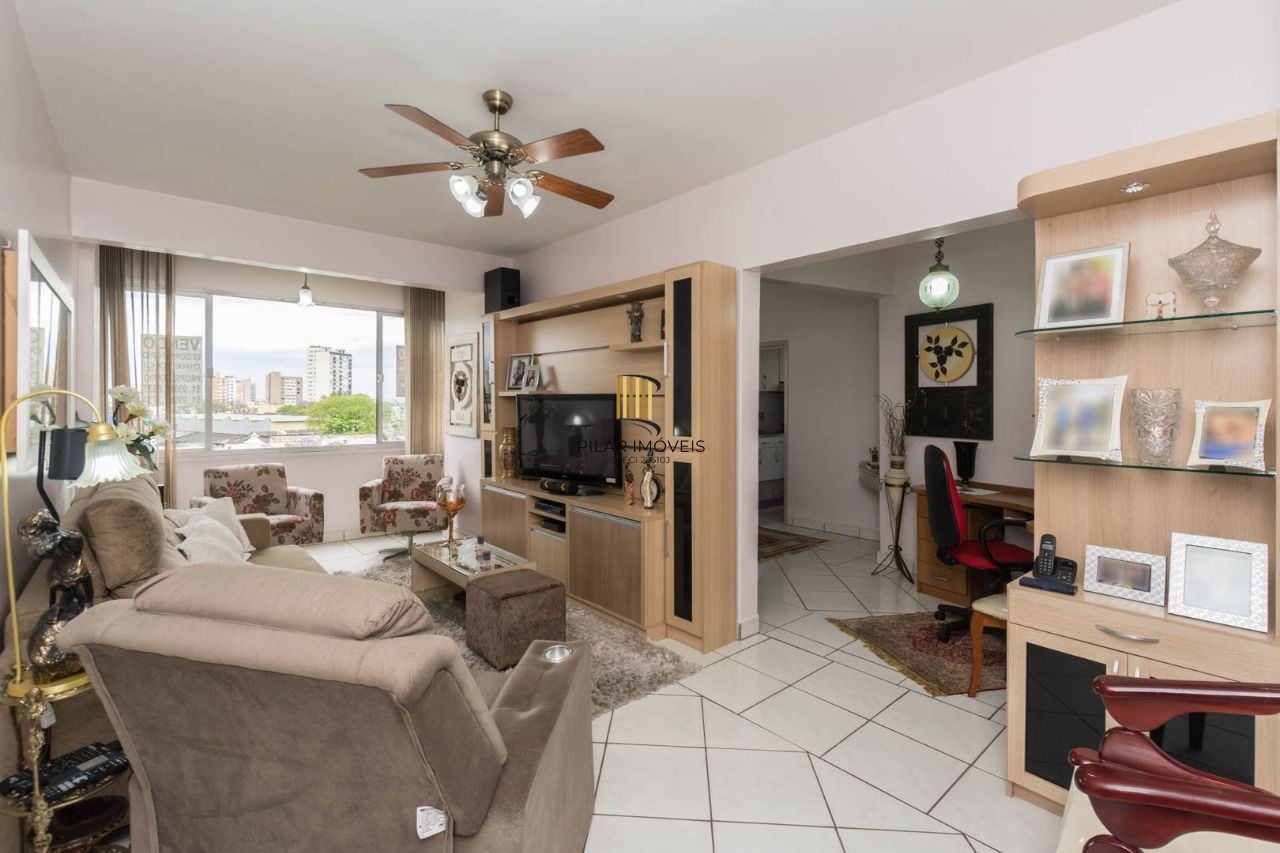 Apartamento semimobiliado com 2 quartos e 2 banheiros no Bairro Floresta - Pilar Imóveis