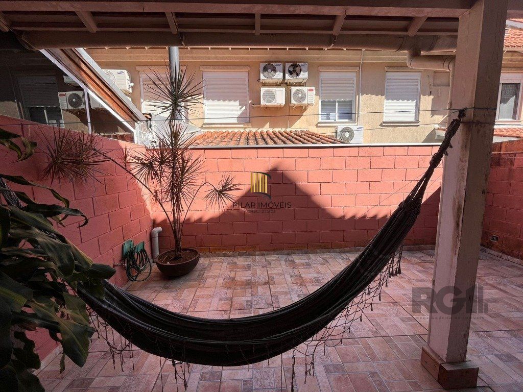 Casa de Condomínio 3 dormitórios no bairro Sarandi