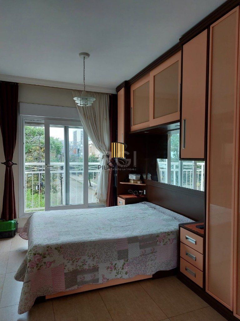 Apartamento 3 dormitórios no bairro Menino Deus
