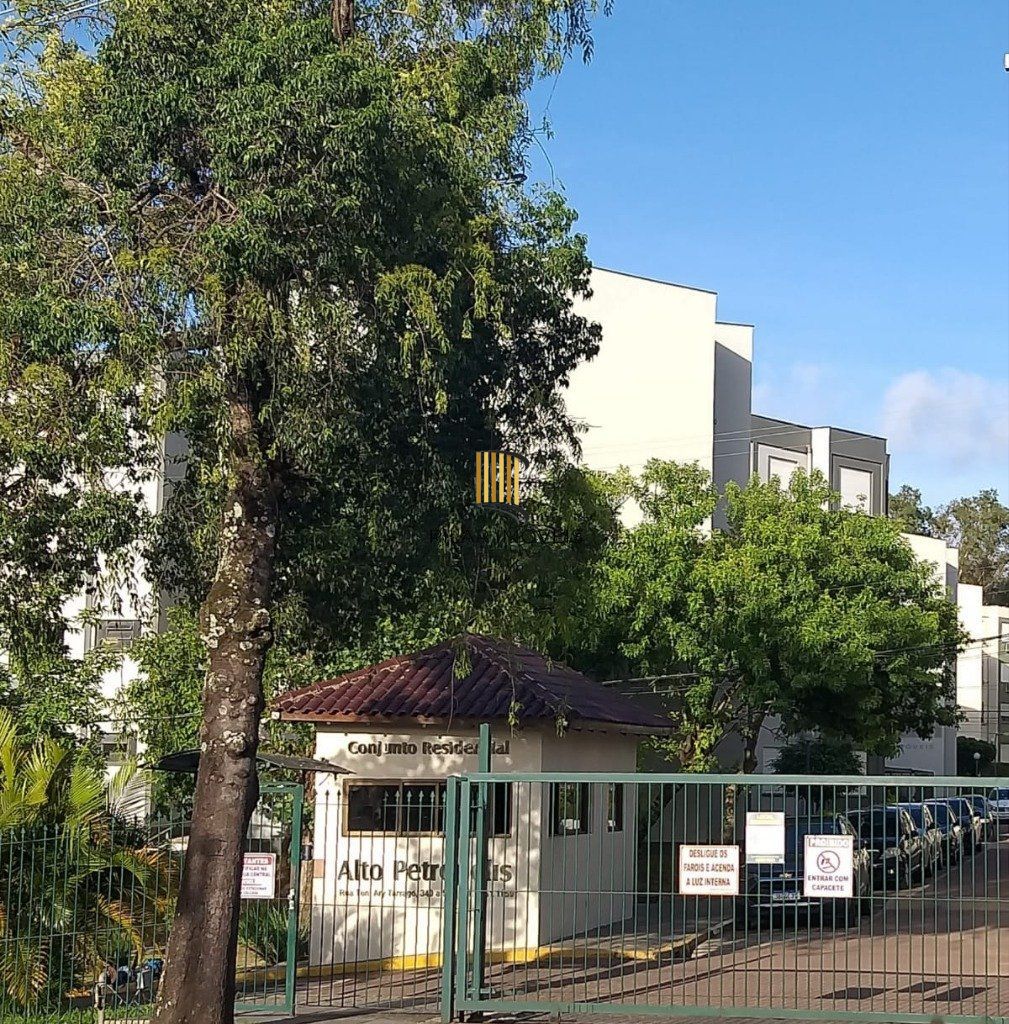 Apartamento 01 do. com estacionamento junto ao novo Cestto da Av. Protásio Alves