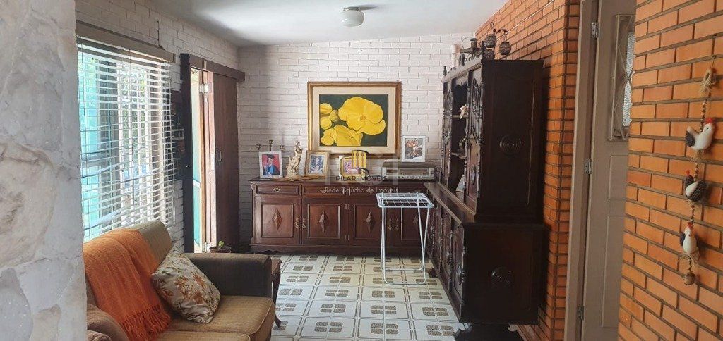 Casa 3 dormitórios no bairro Passo da Areia