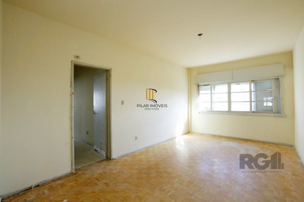 Vendo excelente cobertura com vista cinematografia, no Bairro Floresta.