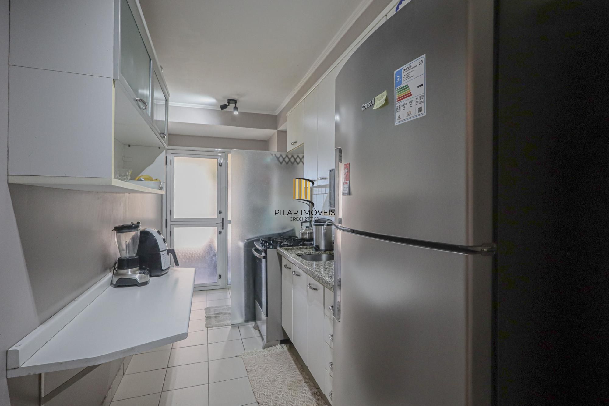 Apartamento 03 quartos com suite e garagem para 02 carros.