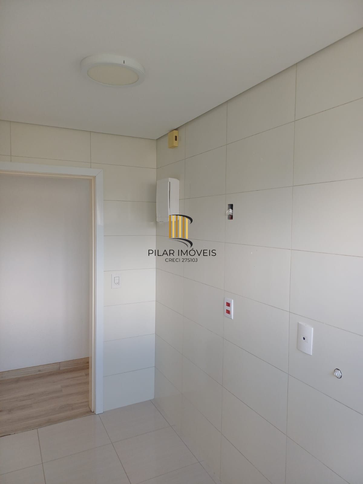 Apartamento 2 dormitórios no bairro Jardim Sabará