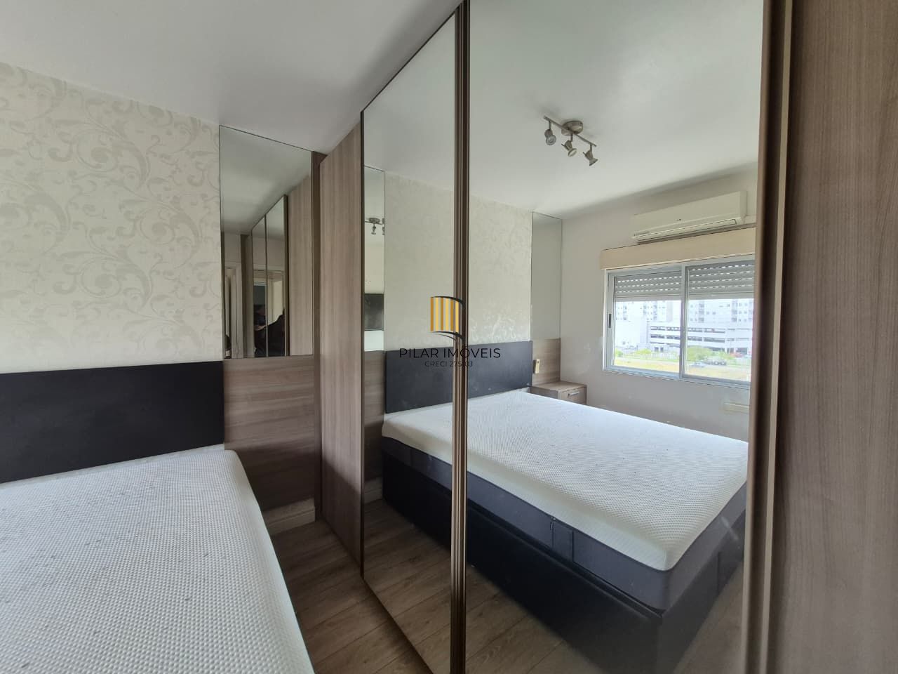 Apartamento, 2 dormitórios, 1 Banheiro, 1 Vaga, 56m², Bairro Sarandi