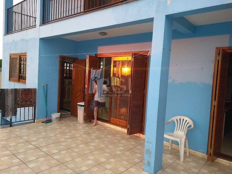 Casa 5 dormitórios no bairro Centro