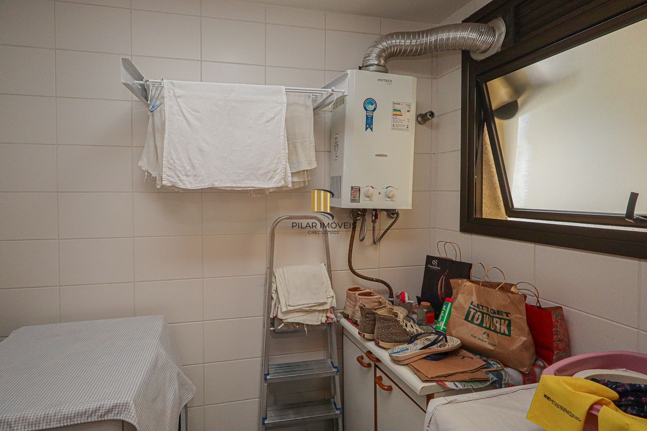 Apartamento 03 quartos de frente com sacada e com garagem