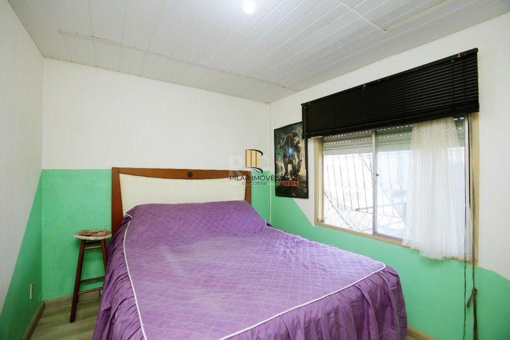 Casa para Venda - 350m², 3 dormitórios, 3 vagas - Passo da Areia