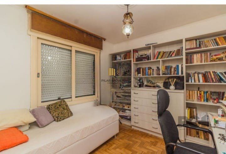 Casa 4 dormitórios no bairro Santo Antônio