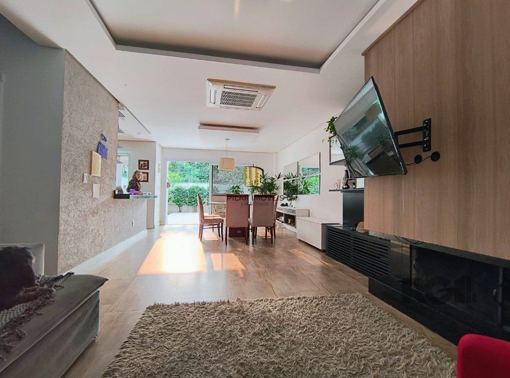 Casa 3 dormitórios no bairro Sarandi
